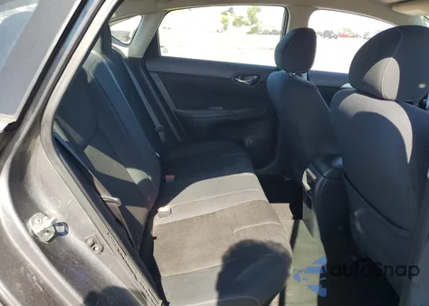 2017 Nissan Sentra S z USA, uszkodzony, nr VIN 3N1AB7AP0HY392419